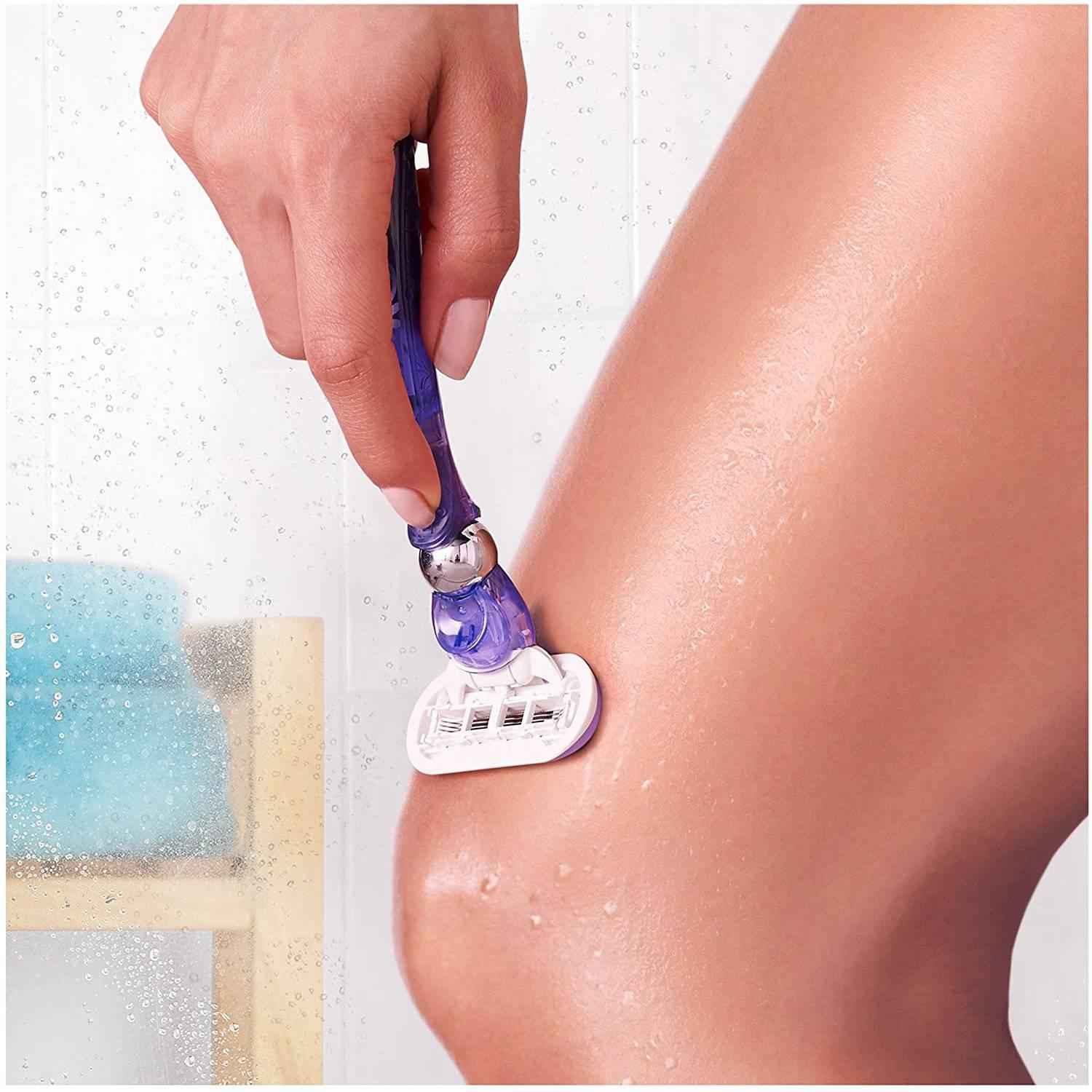 Gillette Venus Swirl Blades 3 Pack - with Water-activated moisture glide