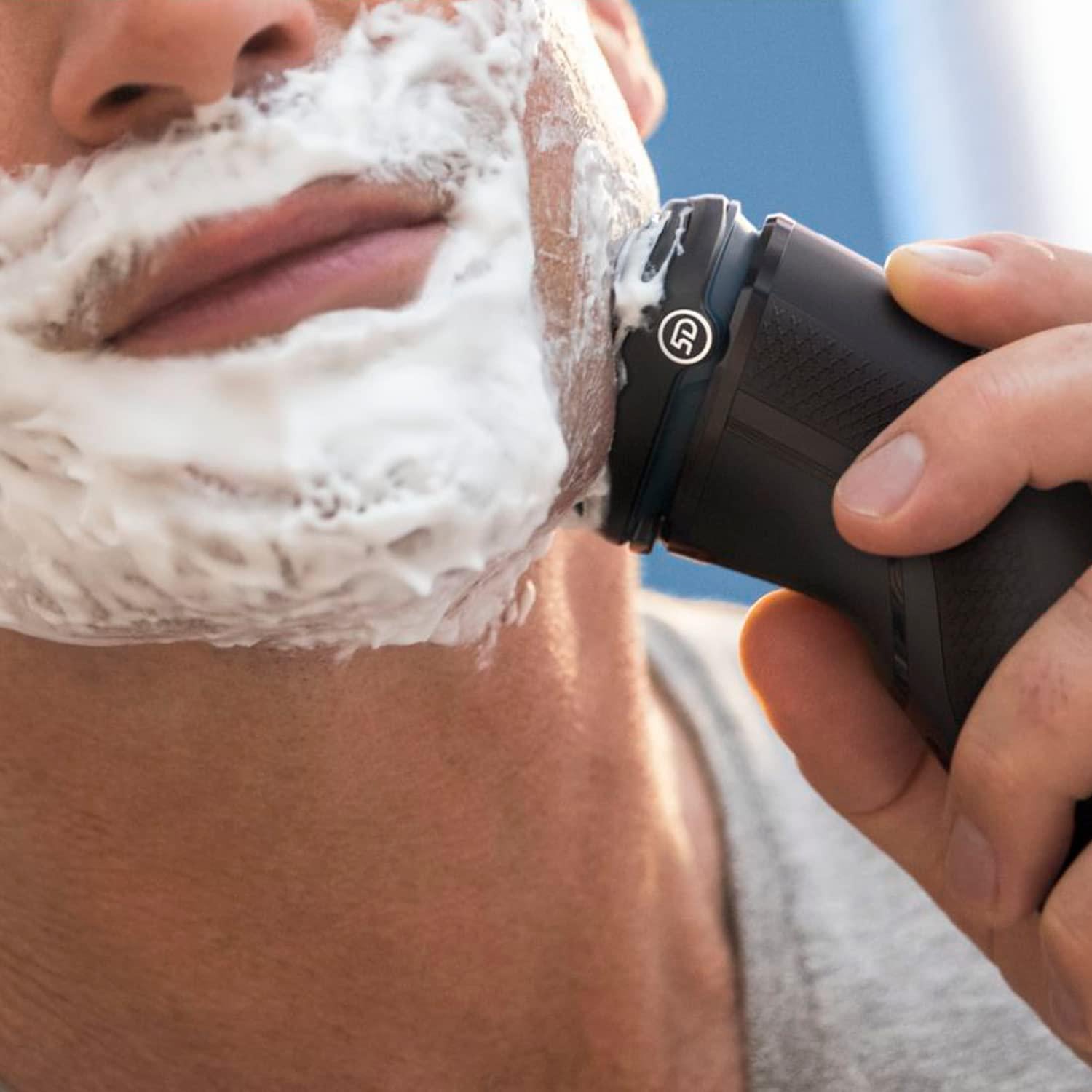 Philips Series 3000 Wet or Dry Men’s Electric Shaver with a 5D Pivot & Flex Heads S3231/52 - Healthxpress.ie
