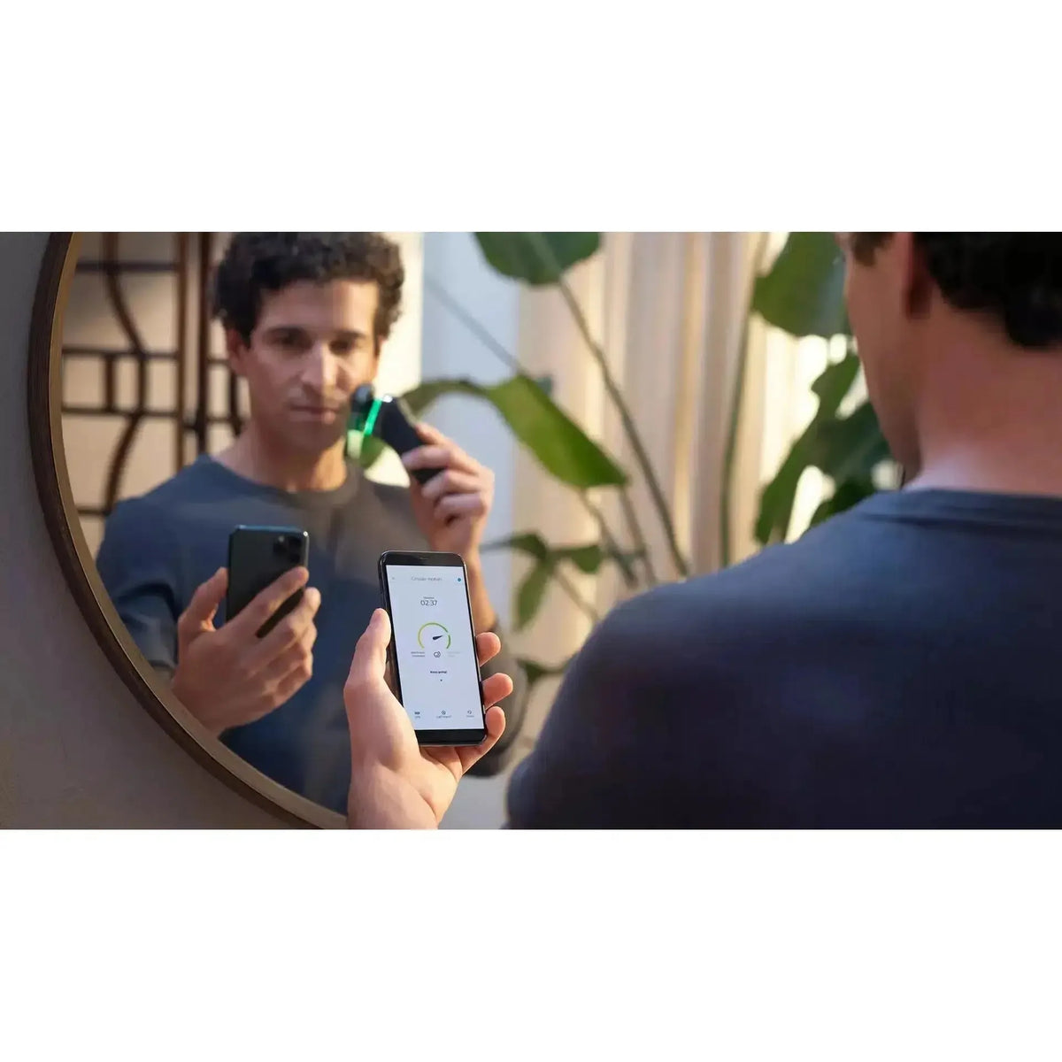 Philips Series 9000 Wet and Dry Electric Shaver S9986/59 with SkinIQ technology - Healthxpress.ie