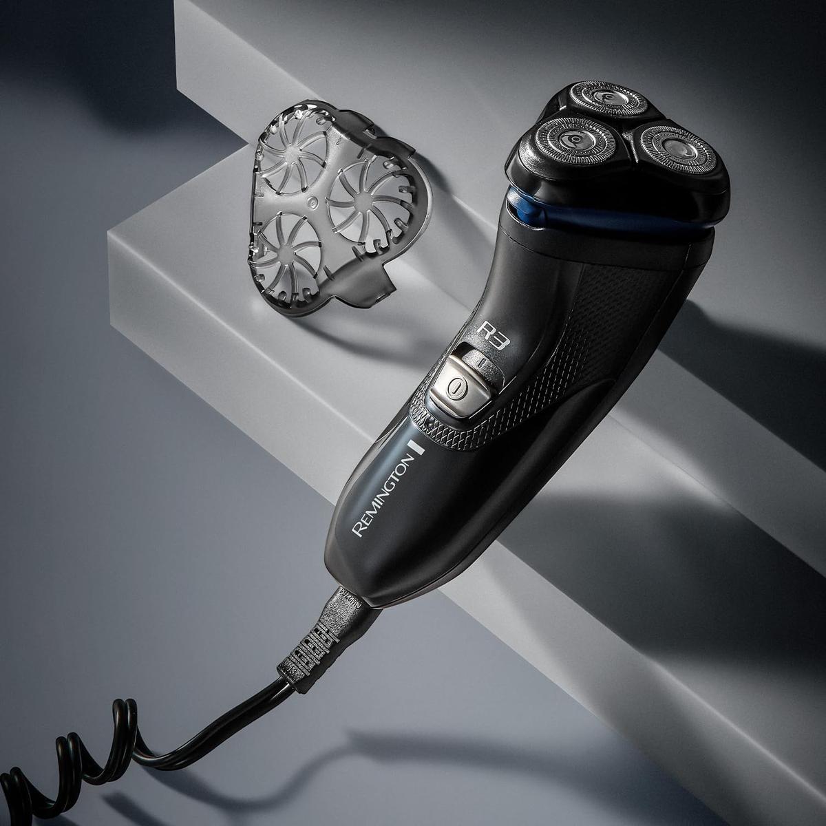 Remington Mens Electric Rotary Shaver R3 Pop-up Trimmer, 40mins Corded Usage) R3002 - Healthxpress.ie