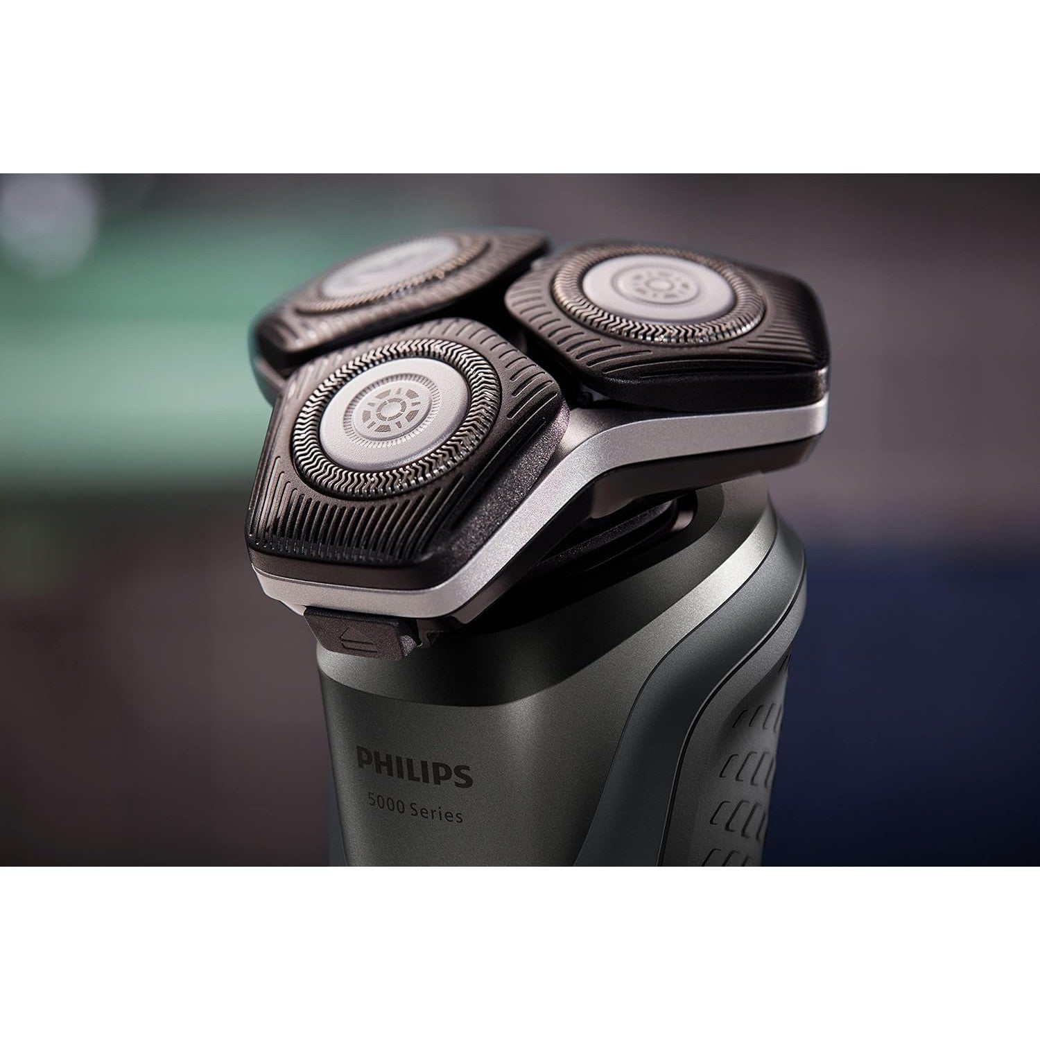 Philips 5000 Series  S5887/10 Wet And Dry Electric Shaver with advanced SkinIQ technology