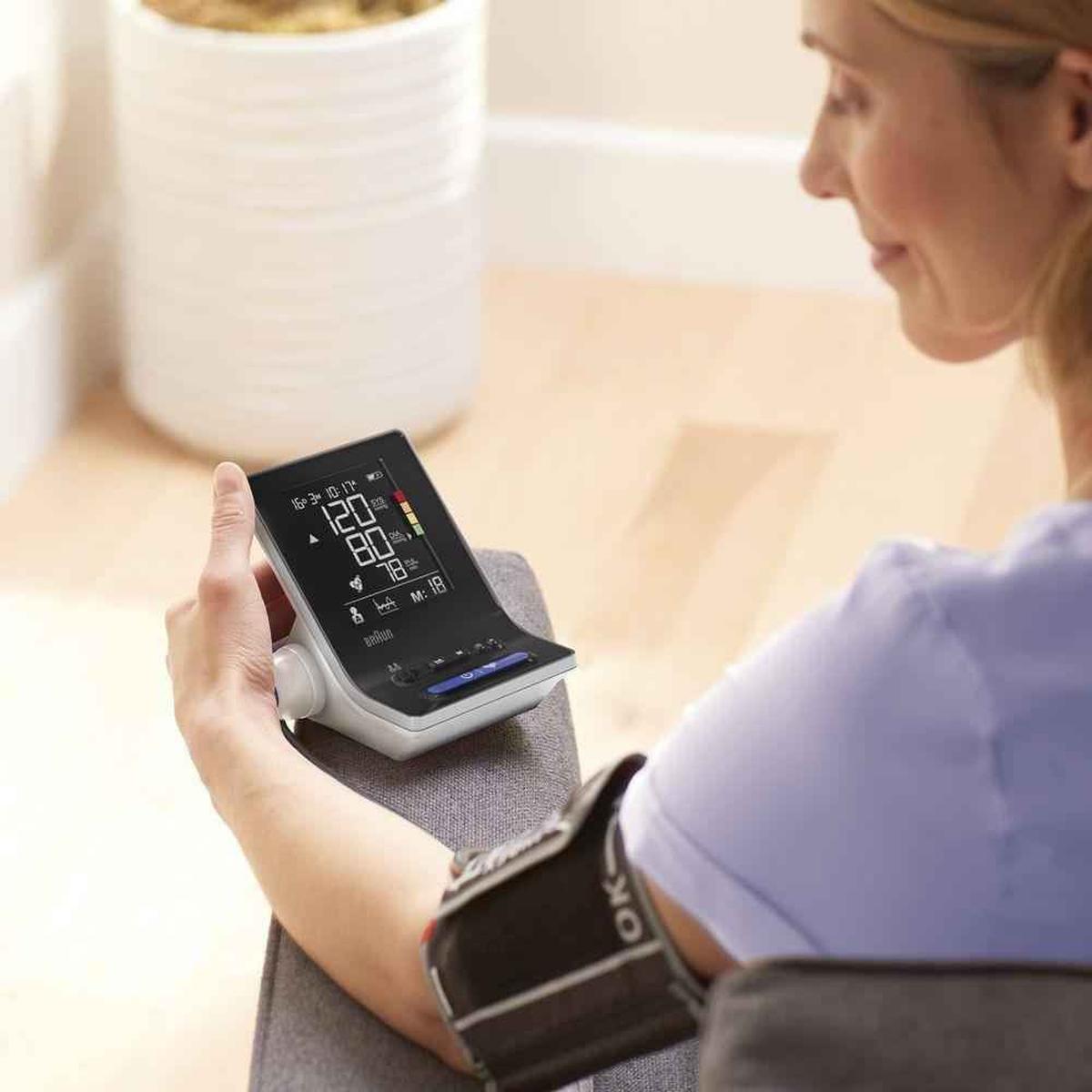 Braun ExactFit 3- BUA6150WE Upper Arm Blood Pressure Monitor with  2 Cuff Sizes, Clinically Proven