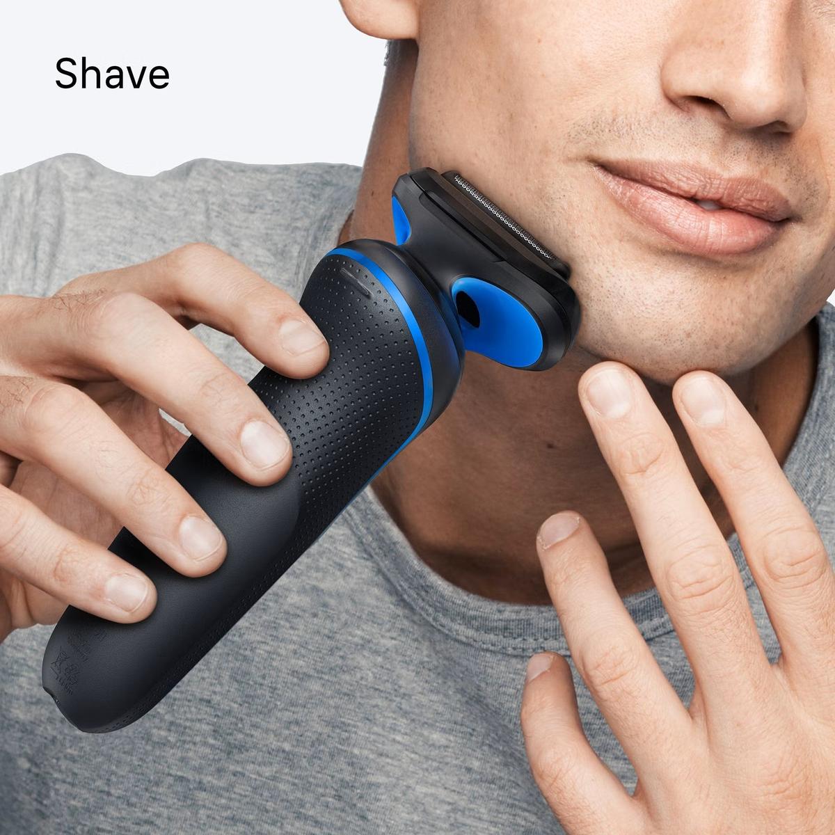 Braun Series 5 Electric Shaver 52-B7000cc with Cleaning System , Wet & Dry, Blue