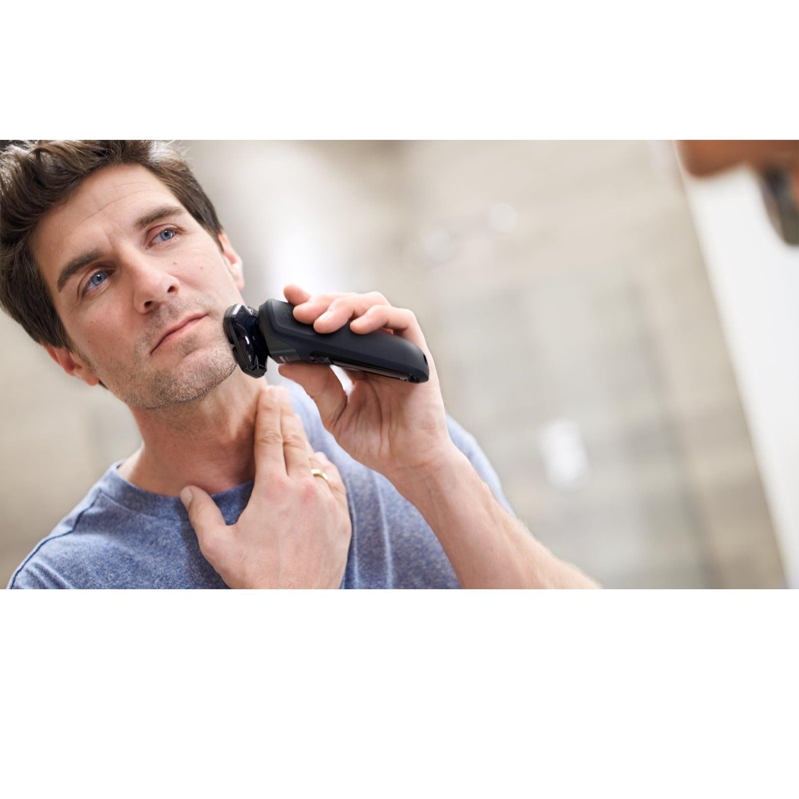 Philips 5000 Series S5587/10 Wet And Dry Electric Shaver with advanced SkinIQ technology - Healthxpress.ie