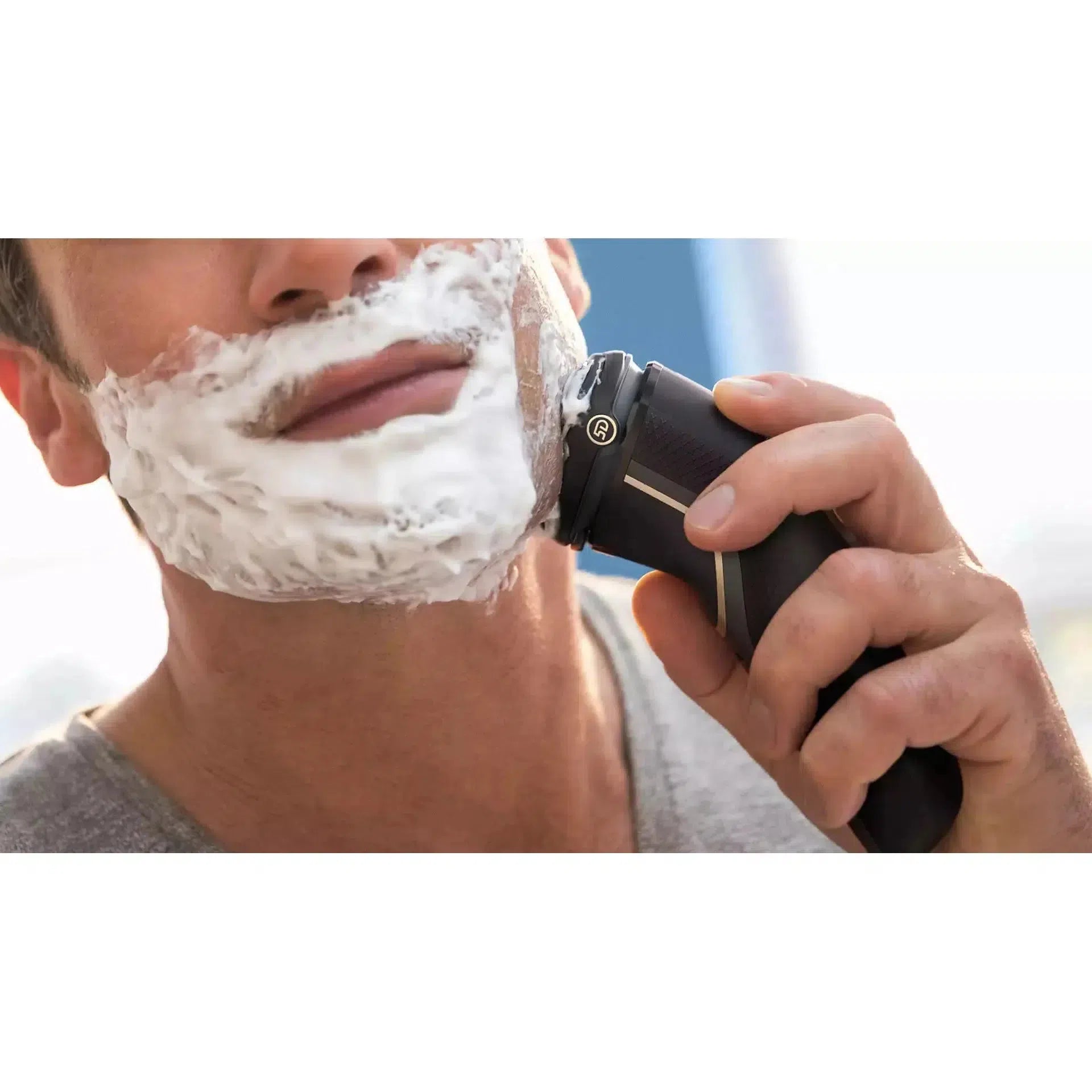 Philips S3333/54 Series 3000 Wet/Dry Electric Shaver - PowerCut Blades, 5D Heads - Healthxpress.ie